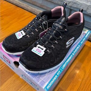 Skechers Women's Black and Pink Athletic Shoes